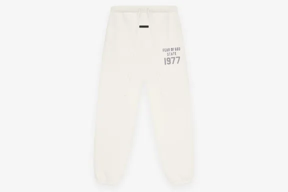 Essential White 1977 Fleece Sweatpant Essential White 1977 Fleece Sweatpant
